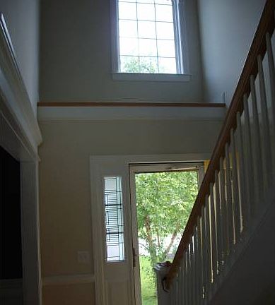 5th image of 636 Merchant Dr