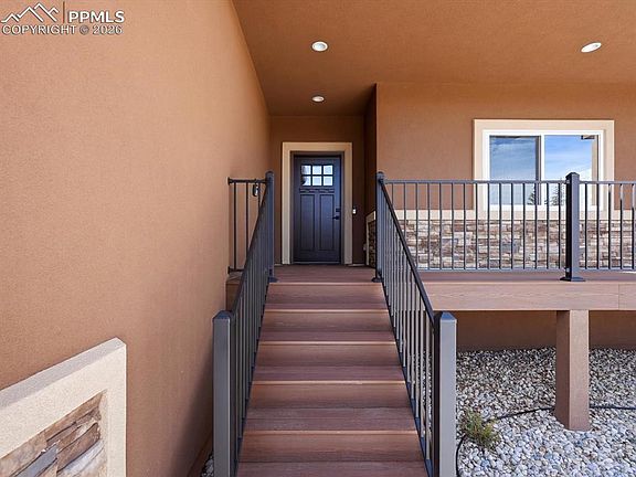 4th image of 1313 Stone Ridge Dr