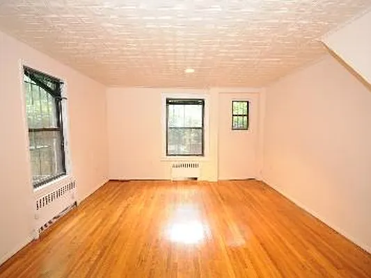 Rented by ZealEstate Group Inc | media 7