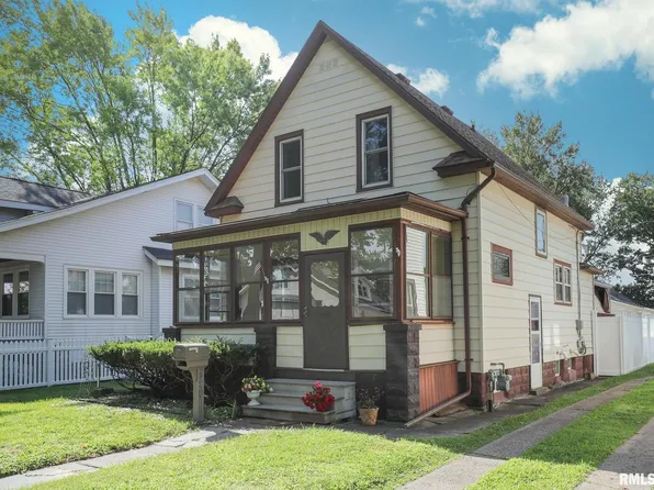 420 20th Ave, Moline, IL 61265