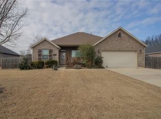 673 Arroyo St, Farmington, AR 72730