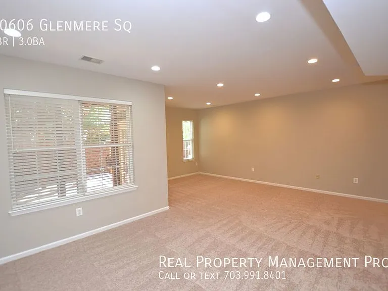 20606 Glenmere Sq — Photo 30