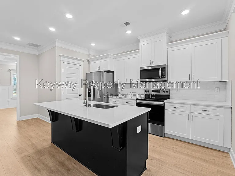 716 Bronze Way — Photo 10