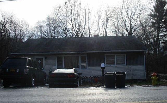 1st image of 71 Cedar Ave