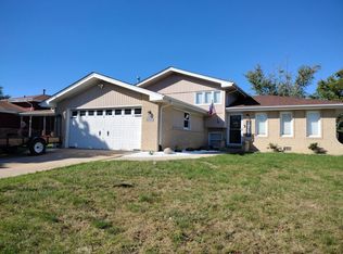4904 Cypress Ct, Oak Forest, IL