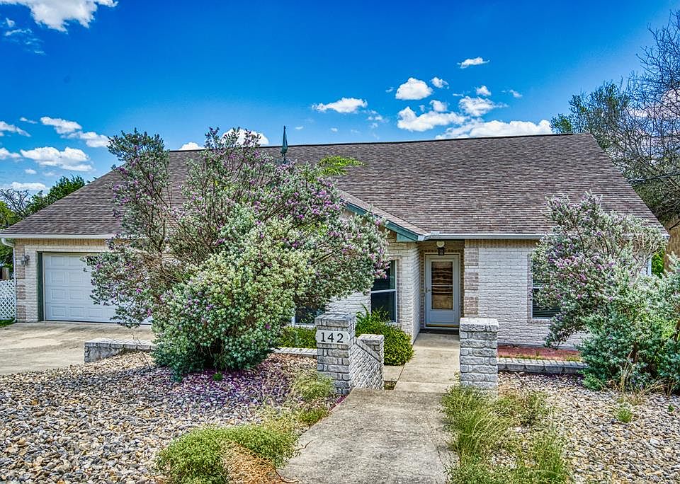 1st image of 142 Holly Hill Dr W