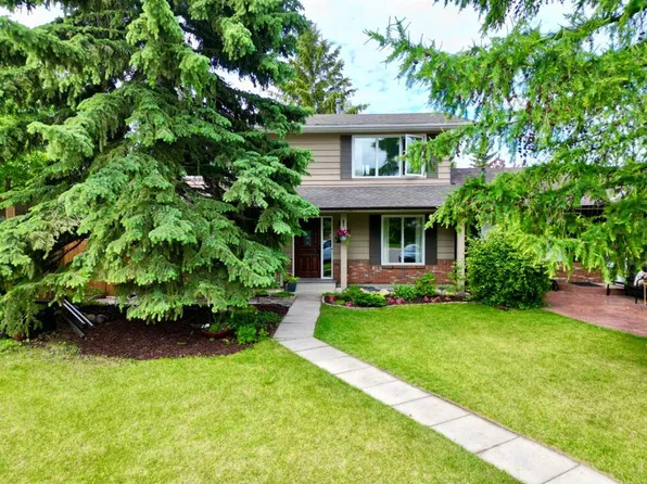119 NE Midland Pl SE, Calgary, AB T2X 1N1