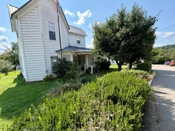 104 Claude St, Spencer, WV 25276