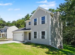 508 Emerald Glen Dr, Manchester, MI 48158