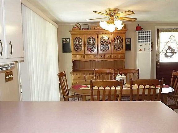 4th image of 93 Jacksonia Dr