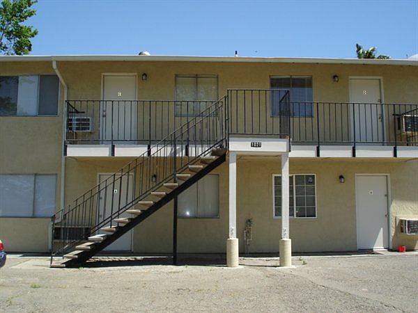 1st image of 1021 Blue St APT D