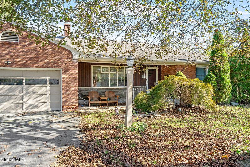 2nd image of 702 Glen Avenue