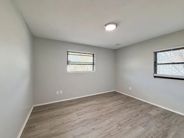 7740 Arble Dr — Photo 19