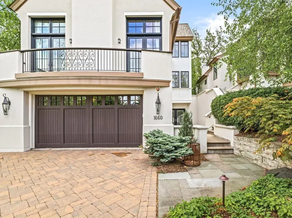 1660 Carriage Path, Golden Valley, MN 55422