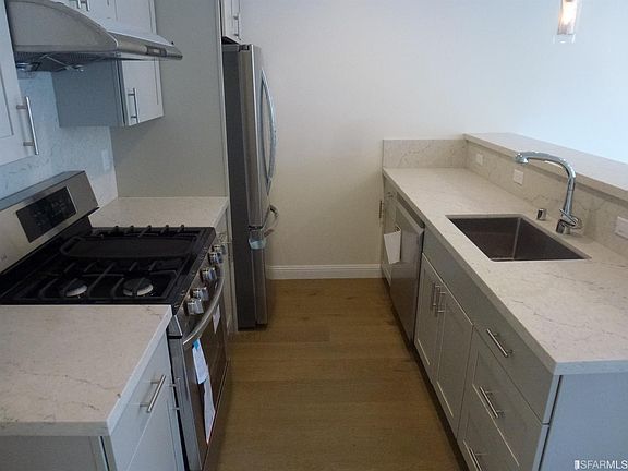 3rd image of 1371 Broadway