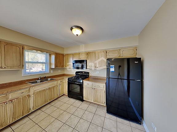 3rd image of 3017 Art Schultz Dr