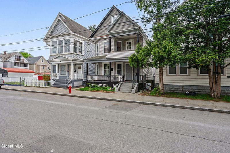 3rd image of 114 Victory Avenue
