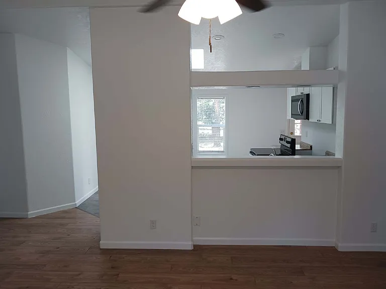 52145 Dustan Rd — Photo 11