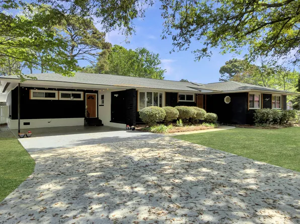 1318 Foster St, Charleston, SC 29407