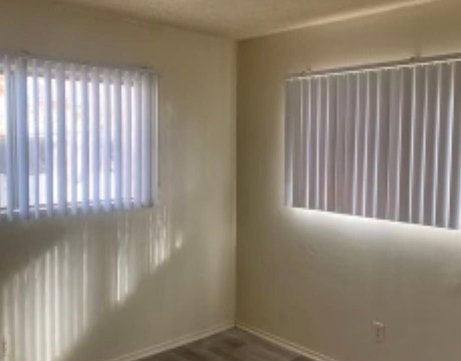 2nd image of 223 N Hamilton Ave