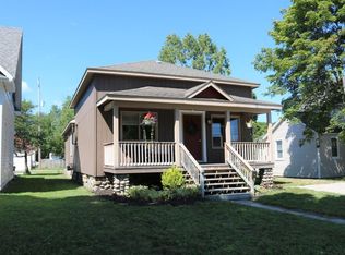 407 N Bailey St, Cheboygan, MI 49721