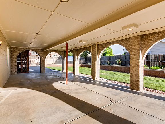 Walk-Out Basement/Cvrd Patio