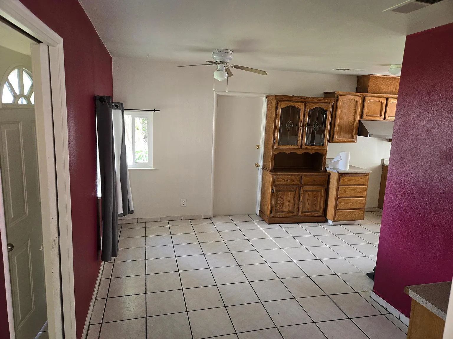 3 bed, 1.5 bath, 1272 sqft, $2,200 — Photo 3