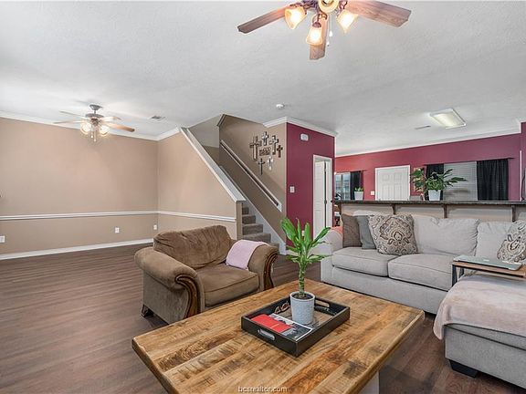 5th image of 404 Forest Dr #404