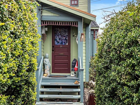 3rd image of 4358 Wright St