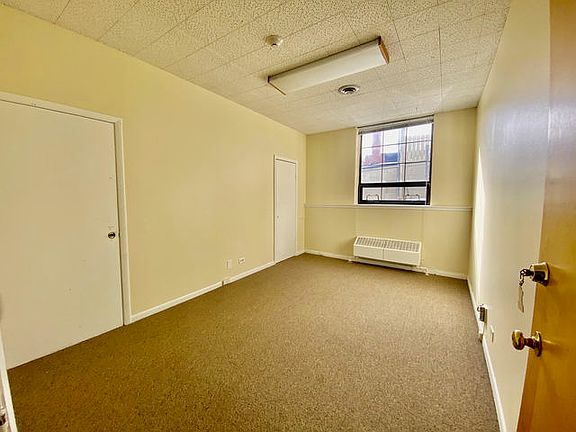 5th image of 1007 Curtiss St #4