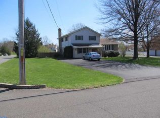 76 Martin Ave, Gilbertsville, PA 19525