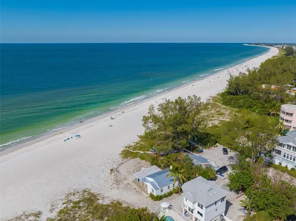 105 36th St, Holmes Beach, FL 34217