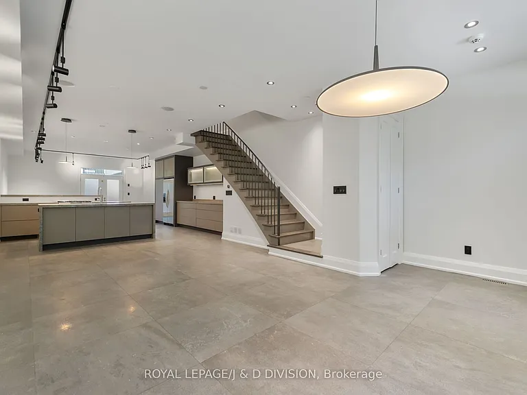 6 Huntley St — Photo 7