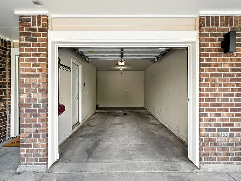 1876 Mallard Dr — Photo 26