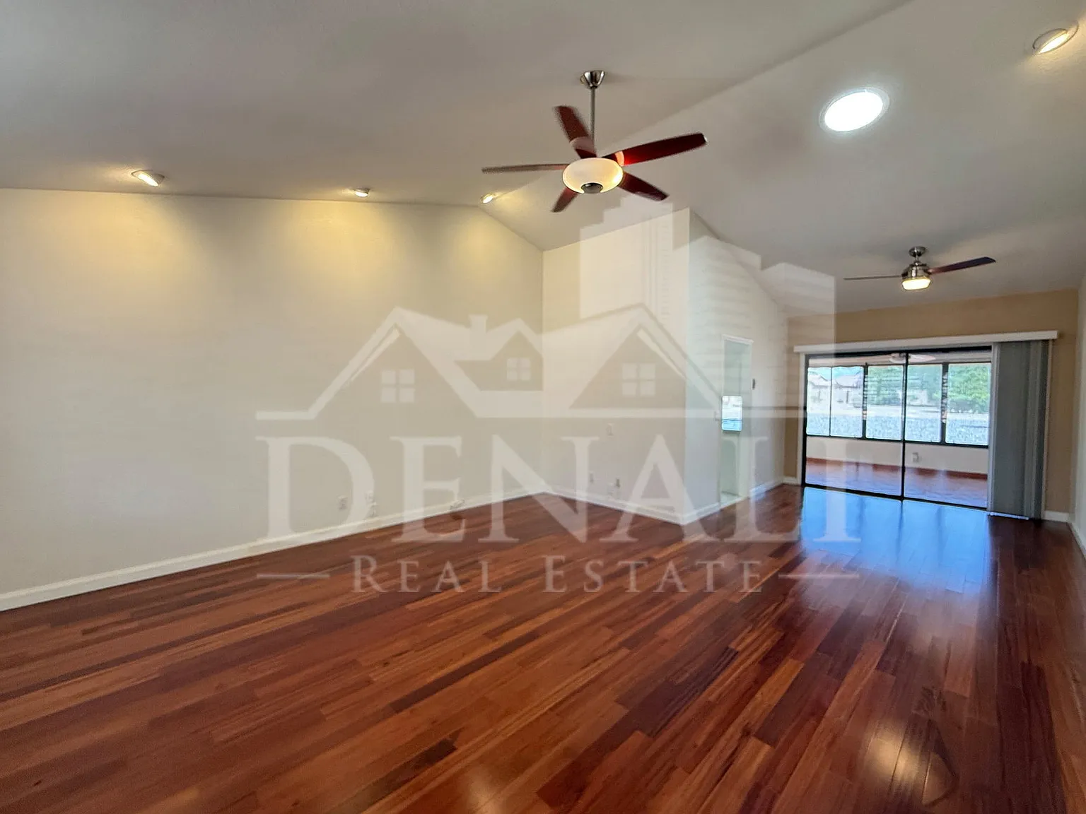 2 bed, 2.0 bath, 1794 sqft, $1,795 — Photo 3