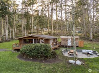 145 E Morris Rd, Coupeville, WA 98239