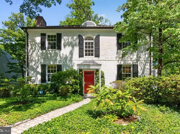6650 32nd Pl NW, Washington, DC 20015