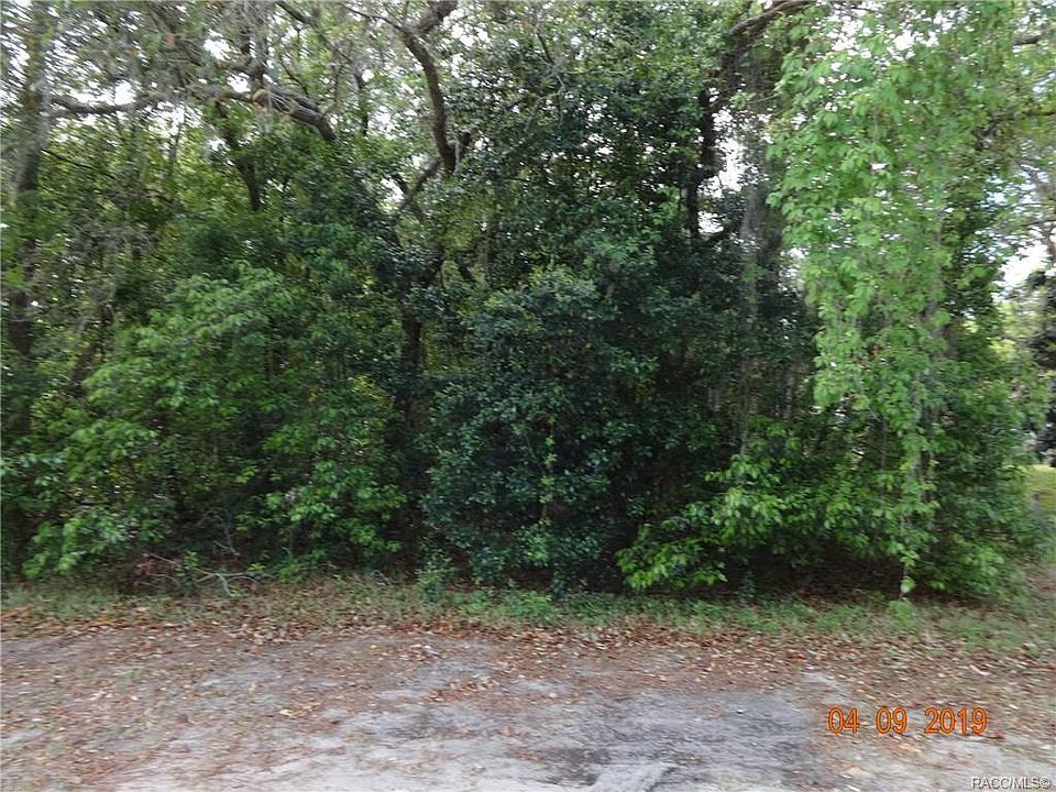 1st image of 17 Cypress Blvd W