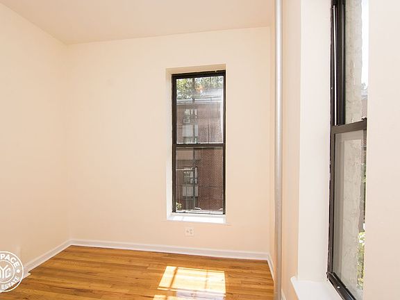 3rd image of 304 Quincy St APT 4B