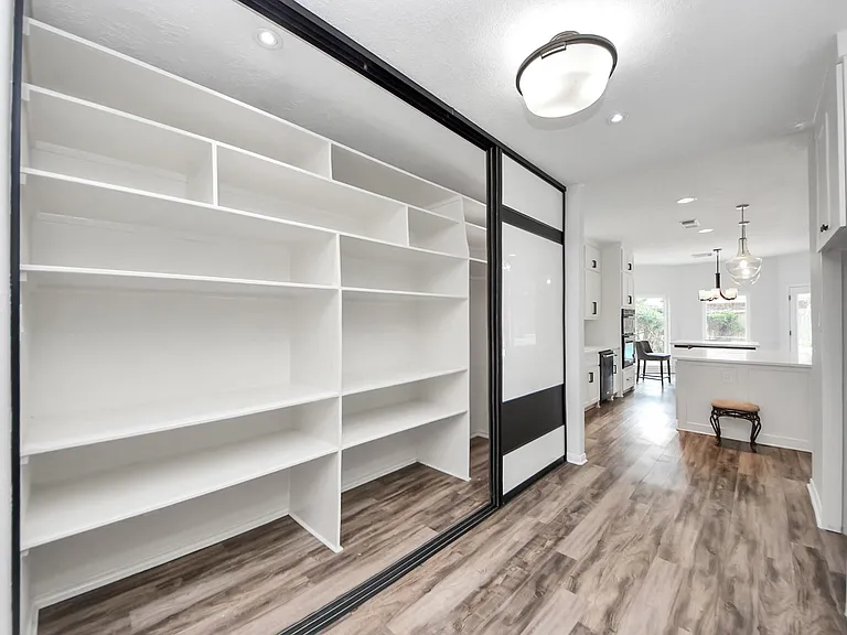 11207 Satin Tail Ln — Photo 10
