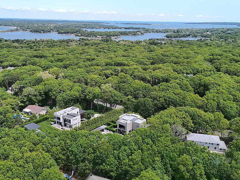 63 Highview Dr — Photo 46
