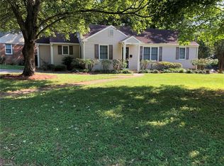 1300 Barrow Ct, Winston Salem, NC 27103