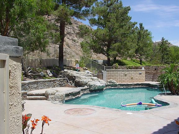 4th image of 29303 Mammoth Ln