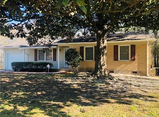 5860 Columbine Rd, Fayetteville, NC 28306