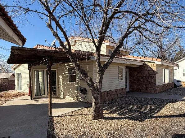 161 N 160 E, Hurricane, UT 84737