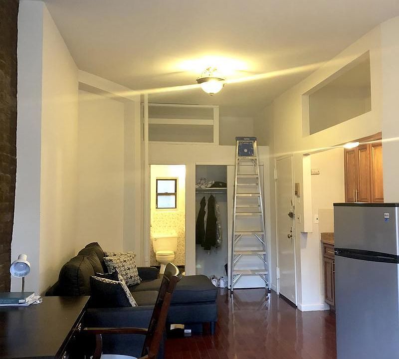 2nd image of 262 W 22nd St APT 27