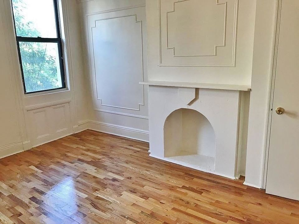 1st image of 289 Jefferson St #3EE