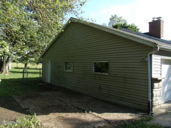 2190 W Chicago Rd, Niles, MI 49120