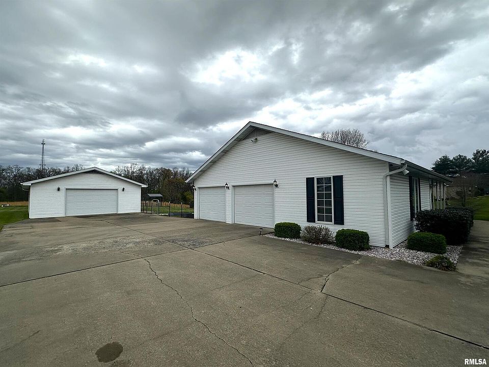 1st image of 12173 Foxcroft Dr