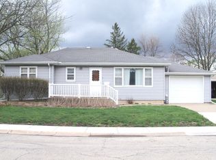 581 W Drummond Dr, Bourbonnais, IL 60914